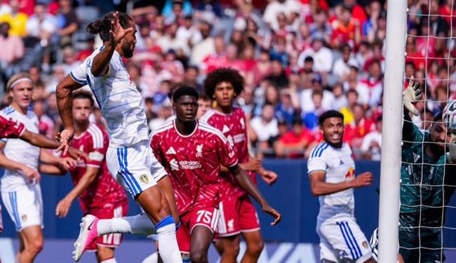 ليفربول يخسر أمام ليدز يونايتد برباعية استعدادًا للموسم الجديد   