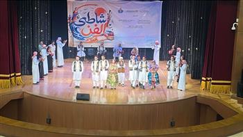 «شاطئ الفن» يختتم فعالياته بالبحر الأحمر بعروض تعكس ثراء التراث الشعبي المصري