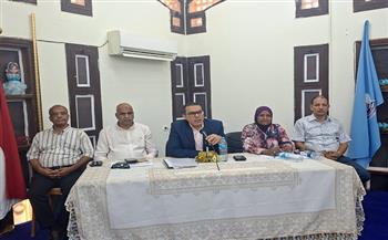 مديرية تعليم البحر الأحمر تبحث الاستعدادات والتجهيزات لاستقبال العام الدراسي الجديد