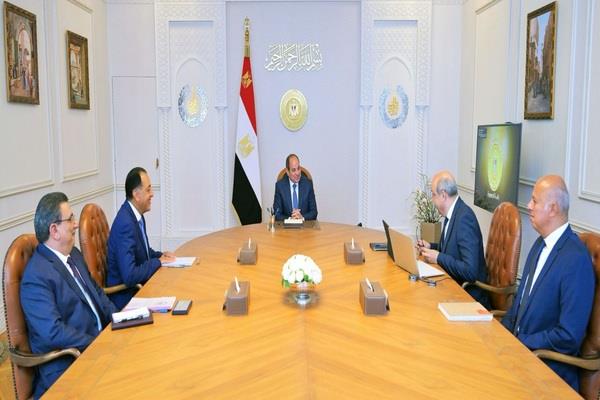 الرئيس السيسي يتابع تطوير منظومة الطيران المدني