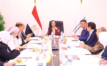 وزيرة التضامن الاجتماعي تترأس اجتماع مجلس إدارة الهلال الأحمر المصري