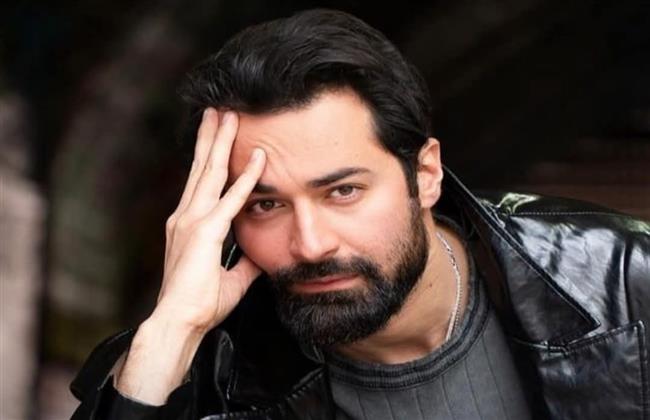قبل عرضه.. تفاصيل فيلم "ريد فلاج" لـ أحمد حاتم 