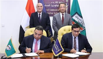 وزير الاتصالات ورئيس هيئة قضايا الدولة يشهدان توقيع بروتوكول لتعزيز التعاون في مجالات التحول الرقمي