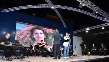 فرق قصور الثقافة تواصل عروضها في "شاطئ الفن" بمطروح 