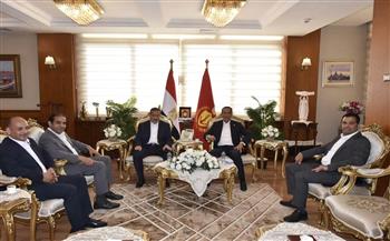 محافظ بورسعيد يبحث مع رئيس هيئة الاستثمار تعزيز فرص الاستثمار ودعم مناخ الأعمال بالمحافظة