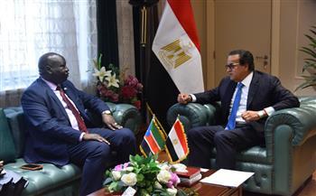 وزير الصحة يستقبل سفير جنوب السودان لبحث تعزيز التعاون الصحي