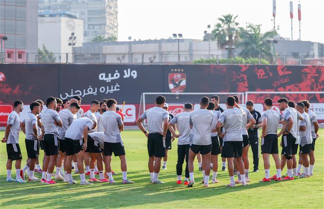 الأهلي يستأنف تدريباته استعدادًا لمباراة سموحة في الدوري الممتاز  