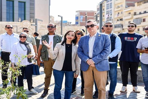 وزير التخطيط والتنمية الاقتصادية ومحافظ البحيرة يواصلان الجولة الميدانية ويتفقدان مشروعات صحية وتعليمية  