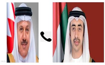 وزيرا خارجية الإمارات والبحرين يبحثان هاتفيا مجمل التطورات الإقليمية