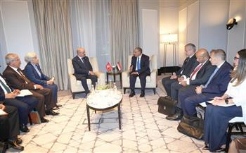 وزير الخارجية ونظيره التونسي يؤكدان خصوصية العلاقات الثنائية والروابط التاريخية بين البلدين