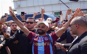 قناة تركية.. محمد صلاح يرتدي القميص رقم 10 مع طرابزون سبور