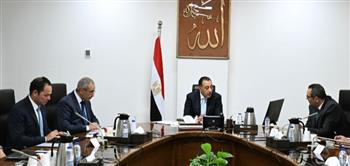 رئيس الوزراء يستعرض خطة التحرك والرؤية الاستراتيجية لرئيس جهاز تنمية المشروعات