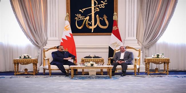 قمة الرئيس السيسي وحمد بن عيسى.. تعزيز التعاون المصري البحريني ومواجهة تحديات المنطقة| صور
