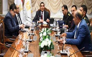 وزير الرياضة يتابع تنفيذ استاد النادي المصري الجديد ويؤكد الالتزام بالجدول الزمني  