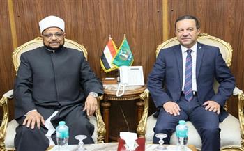 محافظ المنوفية يؤكد اعتزازه بدور الأزهر الشريف في نشر قيم الوسطية والاعتدال  