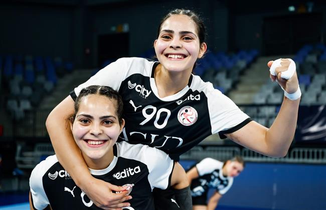 إنجاز غير مسبوق.. منتخب الناشئات يهزمن الصين ويتأهلن إلى نصف نهائي مونديال اليد