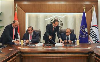رئيس هيئة الدواء يوقع بروتوكول تعاون مع "الملكية الفكرية" لدعم الابتكار وتوطين صناعة الدواء