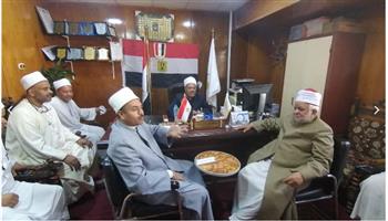 وكيل أوقاف قنا يعقد اجتماعًا عاجلًا استعدادًا لانطلاق مسابقة "دولة التلاوة"  