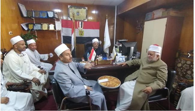 وكيل أوقاف قنا يعقد اجتماعًا عاجلًا استعدادًا لانطلاق مسابقة "دولة التلاوة"  