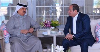 الرئيس السيسي يودع ملك البحرين بمطار العلمين الدولي