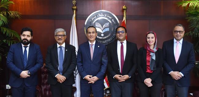 الرئيس التنفيذي لهيئة الاستثمار والمناطق الحرة وسفير جمهورية باكستان لدى مصر يبحثان سبل تعزيز التعاون   