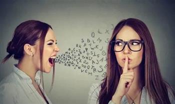 بعيداً عن الإحراج.. 5 طرق للتعامل مع  الشخص كثير الكلام " الرغاي"