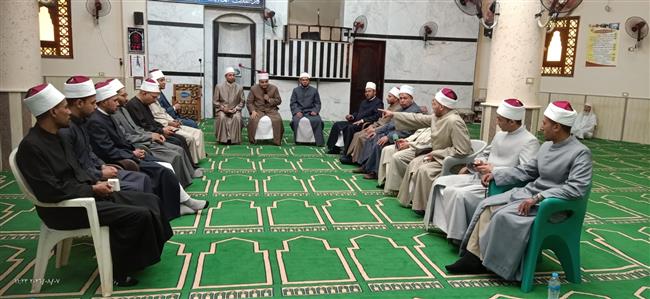 قوافل الأوقاف الدعوية تواصل رسالتها بالمناطق المستهدفة في السويس وبورسعيد لمواجهة التنمر وبناء الوعي