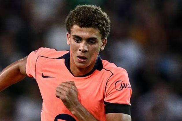 حمزة عبد الكريم يشارك في فوز برشلونة على نوتينجهام فورست ودياً