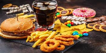 أضرار‭ ‬الوجبات‭ ‬الجاهزة‭ ‬والسريعة‭ ‬فى‭ ‬الصيف