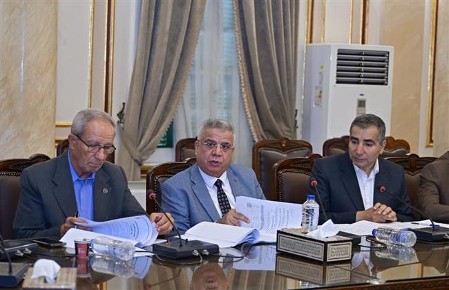 رئيس جامعة القاهرة: مشروع إسكان أعضاء هيئة التدريس والعاملين يدخل مرحلته الختامية تمهيدًا للتشغيل الكامل 