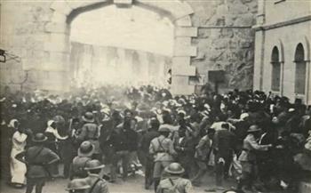حدث في مثل هذا اليوم 9 أغسطس.. اندلاع ثورة البراق ووفاة الشاعر الفلسطيني محمود درويش 