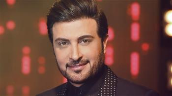 ماجد المهندس يتألق في أبها بحفل غنائي.. ويحتفل بنجاح ألبوم «مفرفح»