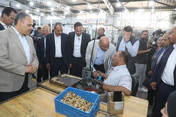 وزير العمل: الدولة المصرية حريصة على دعم قطاع الصناعة وتهيئة بيئة عمل جاذبة للاستثمار