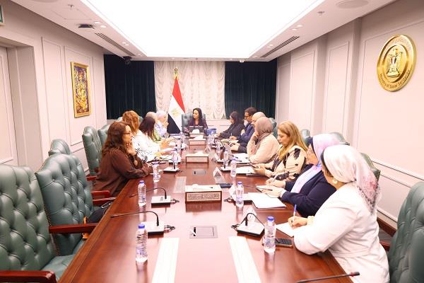 وزيرة التضامن تبحث مع مديرة برنامج الأغذية العالمي تعزيز التعاون في الحماية الاجتماعية والتمكين الاقتصادي