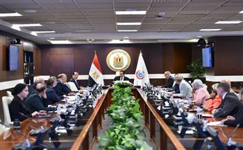 وزير الصحة يترأس اجتماع مجلس إدارة الهيئة العامة للتأمين الصحي لمناقشة ملفات التعاون وتطوير الخدمات الطبية