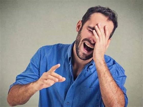 حين يتجاوز المزاح حدوده.. دوافع نفسية تكشف شخصية من يستهزئ بالآخرين