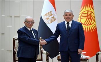 نائب رئيس الوزراء للشؤون الاقتصادية يبحث مع رئيس الوزراء القيرغيزي في بيشكيك التعاون المشترك