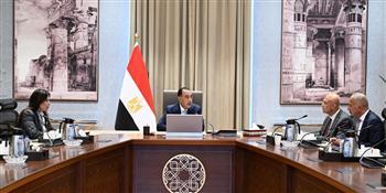 رئيس الوزراء يتابع مستجدات الموقف الحالي لمشروعات تحلية مياه البحر وتوطين الصناعة المرتبطة بها