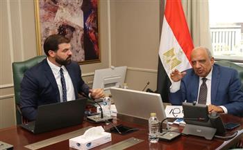 وزير الكهرباء والطاقة المتجددة يبحث مع شركة «هيكا داتا» وتحالفاً أمريكياً متطلبات التغذية الكهربائية لإقامة مش