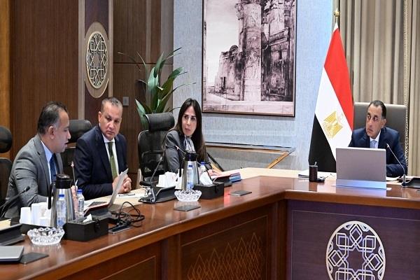 رئيس الوزراء يتابع موقف عدد من الموضوعات وملفات العمل الخاصة بالهيئة العامة للتنمية السياحية