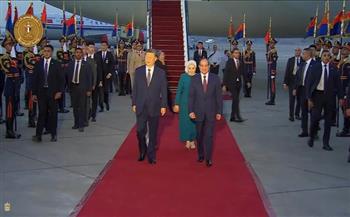 بث مباشر.. الرئيس السيسي يستقبل نظيره الصيني لدى وصوله مطار القاهرة الدولي