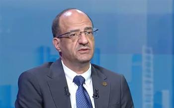 د. ممدوح إسماعيل.. عميد «سياسة واقتصاد القاهرة»:  خريجونا يمتلكون «الثلاثية الذهبية»