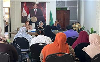 محافظ الإسماعيلية يوجّه بالتوسع في نشر ثقافة العمل الحر والتعريف ببرامج التمويل لدعم الشباب والمرأة المعيلة