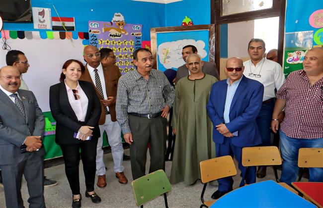 محافظ سوهاج يتفقد مدرسة السيدة نفيسة الابتدائية بجرجا للاطمئنان على جاهزيتها لاستقبال العام الدراسي