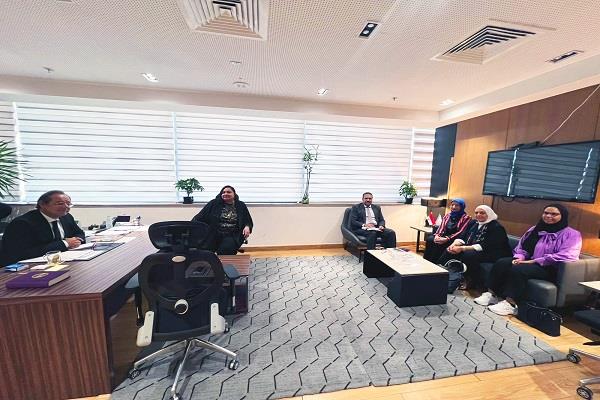 رئيس جهاز شئون البيئة يبحث سبل تشجيع المنشآت الصناعية لاستكمال سجل البيانات البيئية الموحد