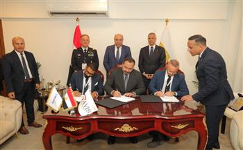 وزير الطيران يشهد توقيع مذكرة تفاهم ثلاثية بين أكاديمية مصر للطيران للتدريب وSAVIS لخدمات الطيران وFlyon Aero