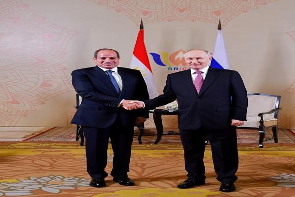الرئيس السيسي يلتقي بوتين على هامش قمة «بريكس» في نيودلهي
