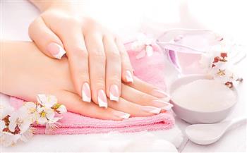 طرق للحفاظ على مظهر صحي وجميل لأظافرك
