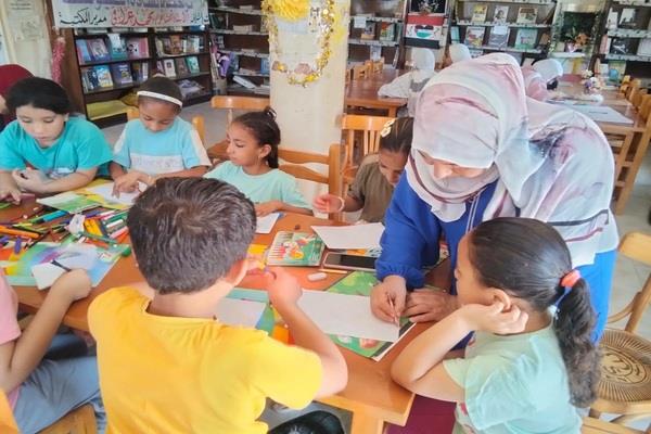 ورشة للرسم والتلوين بمكتبة عمر مكرم احتفالًا بالعيد القومي للبحيرة