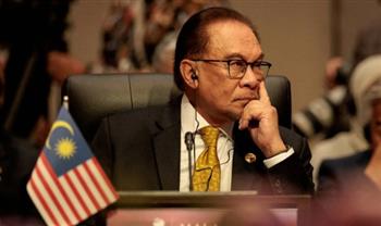 رئيس الوزراء الماليزي يصل نيودلهي للمشاركة في قمة "بريكس" الـ 18